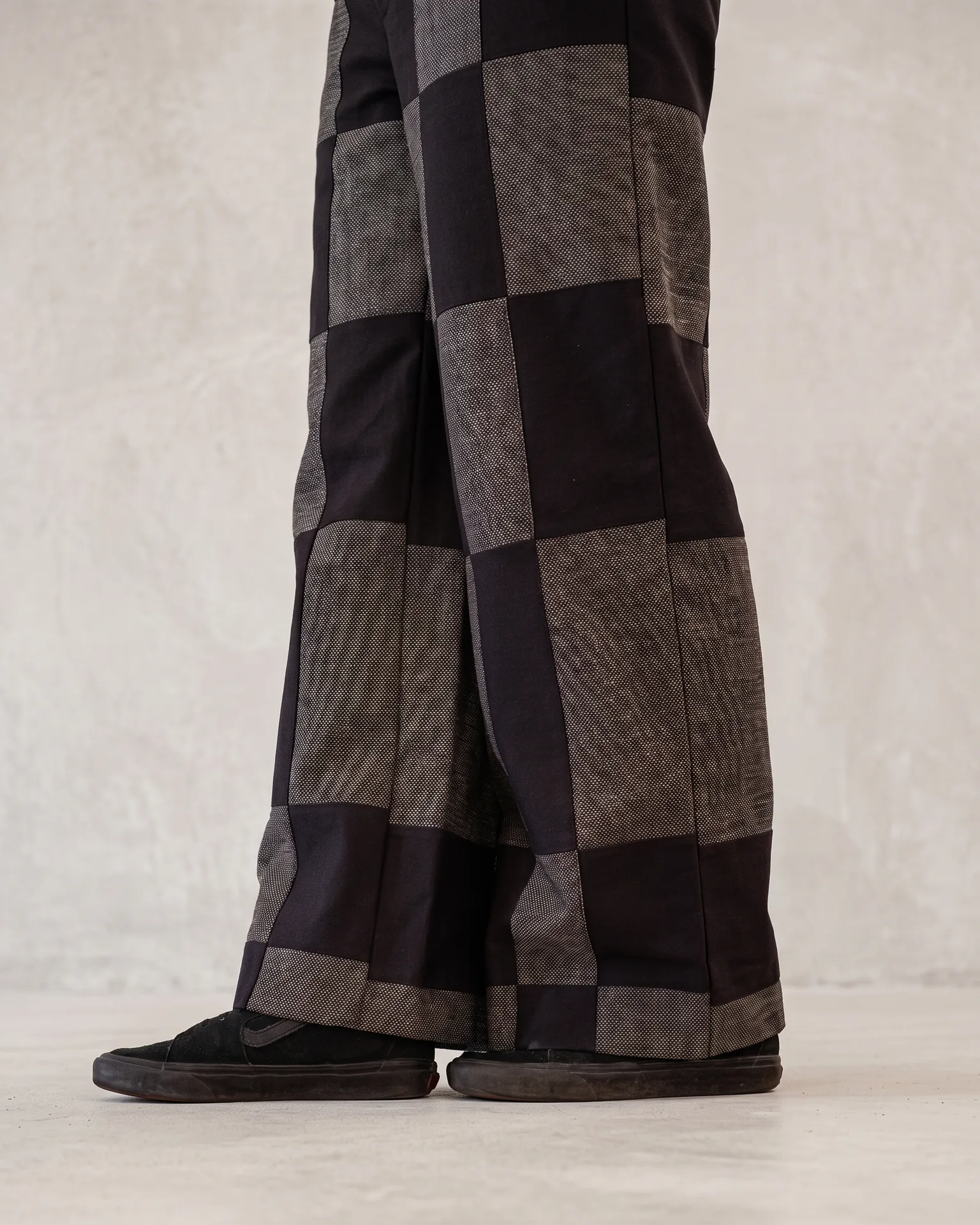 Checkerboard wide trouser, wide leg detail